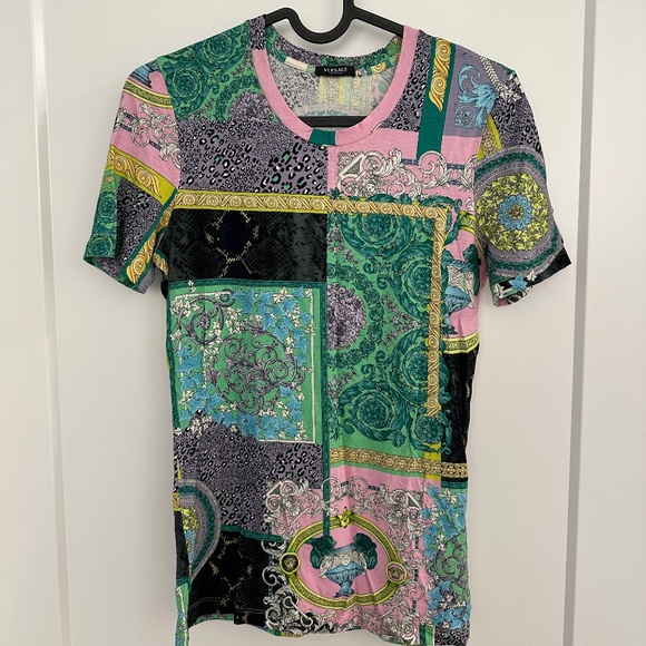 Versace Patterned T-shirt, Small - Picture 1 of 7